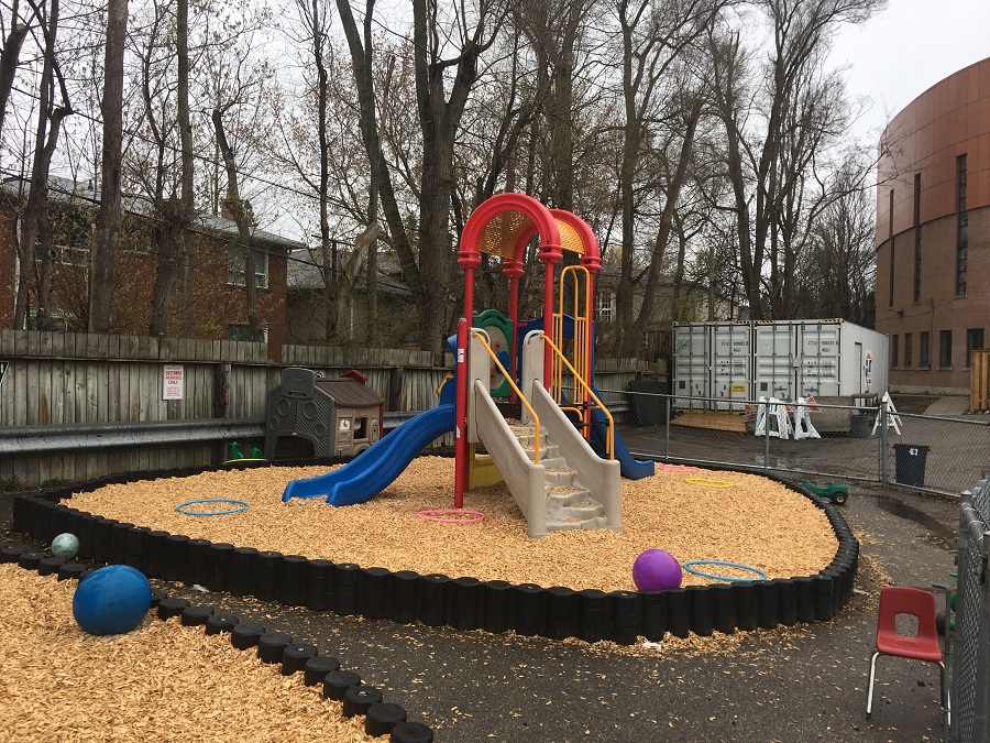 Blown in Mulch for Residential & Daycares